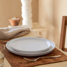 Load image into Gallery viewer, Pacifica Salad Plate 9" - Salt