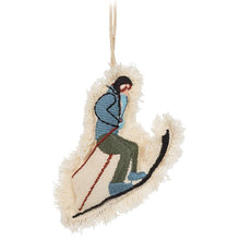 Load image into Gallery viewer, Skiers Ornament