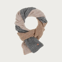 Load image into Gallery viewer, Knitted Scarf Block Stripes - Grey