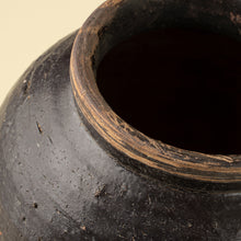 Load image into Gallery viewer, Bastion Terracotta Vase
