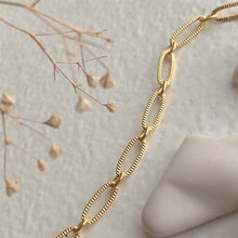 Load image into Gallery viewer, Donostia Textured Paperclip Chain Anklet