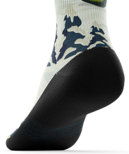 Load image into Gallery viewer, Crew Socks - Avo Toast