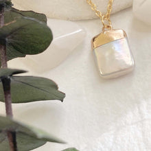 Load image into Gallery viewer, Marquesas Square Pearl Charm Necklace - Gold