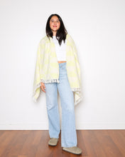 Load image into Gallery viewer, Phase Towel - Lime