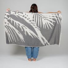 Load image into Gallery viewer, The Somers Palm Towel - Granite