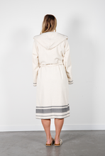 Load image into Gallery viewer, Hawthorne Robe - Natural/Grey