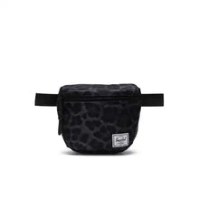 Load image into Gallery viewer, Settlement Hip Pack - Digi Leopard Black