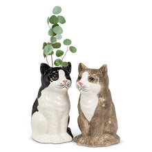Load image into Gallery viewer, Sitting Cat Vase