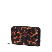 Load image into Gallery viewer, Thomas Wallet - Digi Leopard