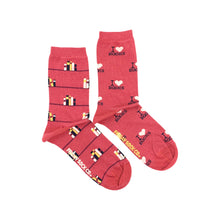 Load image into Gallery viewer, Women&#39;s I Love Books Socks
