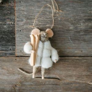 Montcler Mouse, Ornament