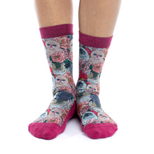 Load image into Gallery viewer, Floral Cats Socks
