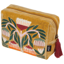 Load image into Gallery viewer, Embroidered Pouch - Venus
