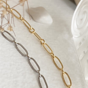 Donostia Textured Paperclip Chain Necklace