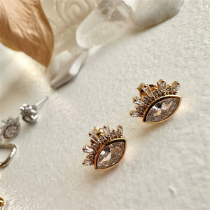 Knyosis Eye Stud Earrings with Baguettes