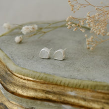 Load image into Gallery viewer, Fleck Studs - Mother Of Pearl
