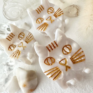 Trouble Cat Hair Claw