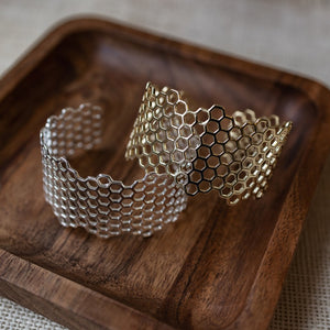 Hive Cuff