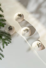 Load image into Gallery viewer, Trio Bath Bombs - Peppermint &amp; Eucalyptus
