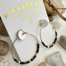 Load image into Gallery viewer, Memphré Bead Hoop Earrings Cauchon - Gold

