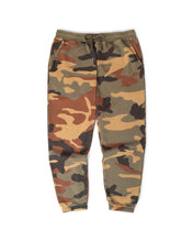 Load image into Gallery viewer, Men&#39;s Vintage Wash Classic Sweatpants - Woodland Camo
