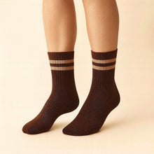Load image into Gallery viewer, Bettega Classic Crew Socks with Stripe Detail

