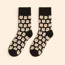 Load image into Gallery viewer, Daisy Jane Floral Pattern Crew Sock

