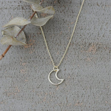 Load image into Gallery viewer, Silhouette Moon Necklace
