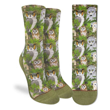 Load image into Gallery viewer, Staring Owls Socks
