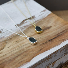 Load image into Gallery viewer, Stone Fleck Necklace - Labradorite
