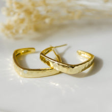 Load image into Gallery viewer, Tetra Hoops - Gold
