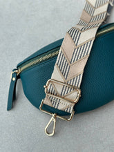 Load image into Gallery viewer, Crossbody Bag - Turquoise
