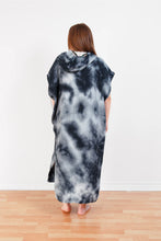 Load image into Gallery viewer, The Holden Tie-Dye Poncho - Ocean
